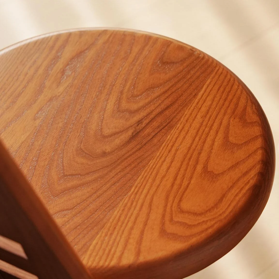 Berg Unusual Chair - Image 3